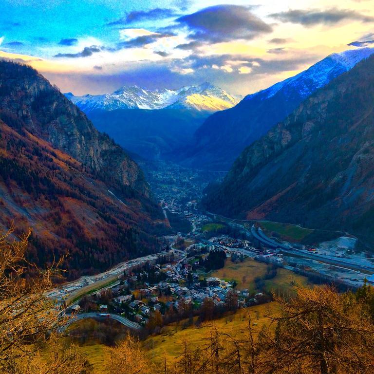 Hotel La Grange - Animal Chic Hotel Courmayeur Bagian luar foto