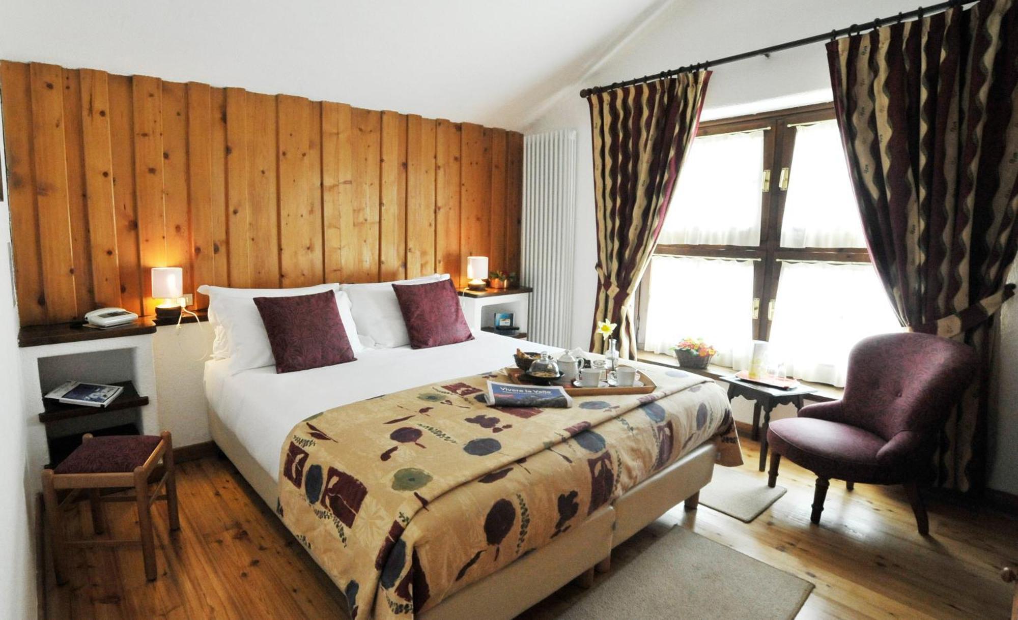 Hotel La Grange - Animal Chic Hotel Courmayeur Ruang foto