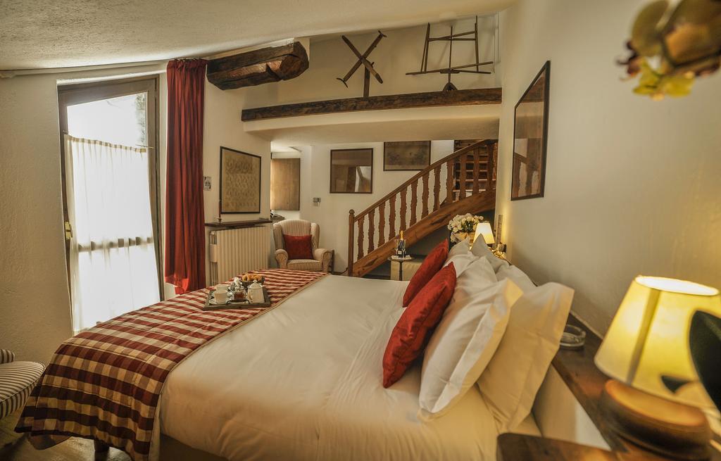 Hotel La Grange - Animal Chic Hotel Courmayeur Bagian luar foto