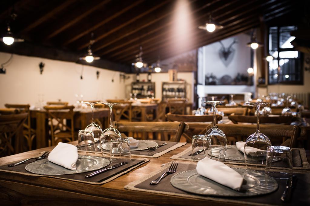 Hotel La Grange - Animal Chic Hotel Courmayeur Bagian luar foto